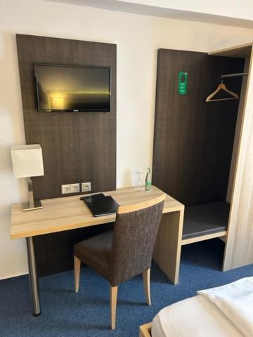Hotel Kaiserhof Зигбург Экстерьер фото